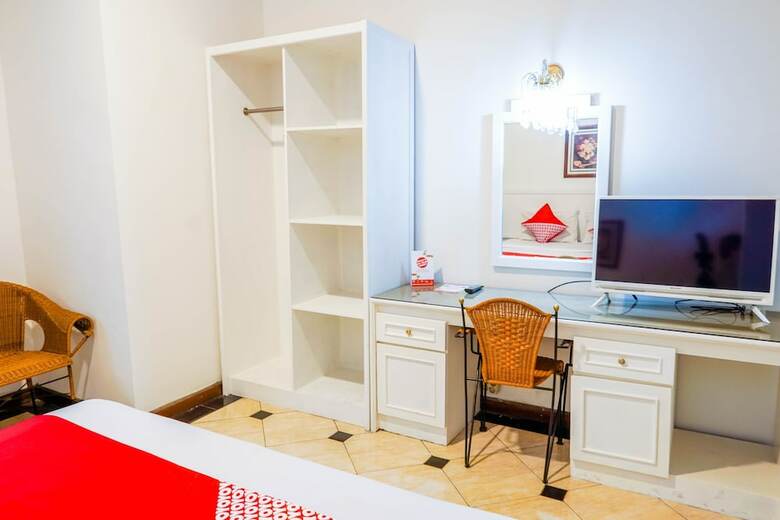 Oyo 1452 Hotel Utari