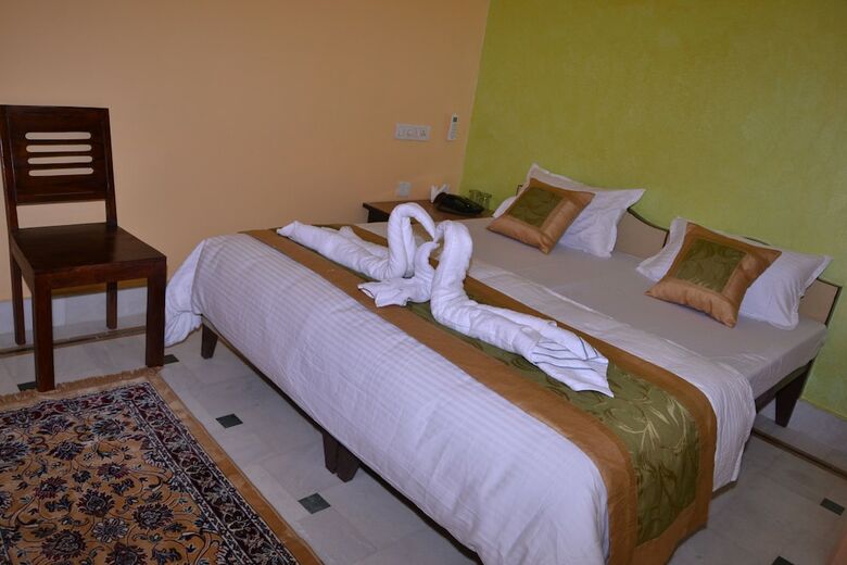 Hotel Chouhan Palace