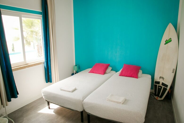Hotel Surfer's Den Ericeira