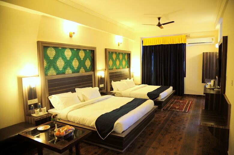 Hotel Jassritha Premier Grand Sharan