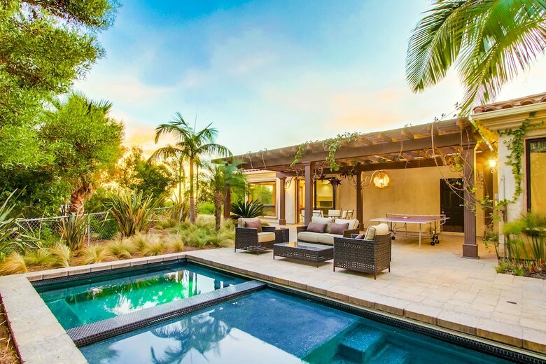 Tropical 5br La Jolla Retreat By Namastay