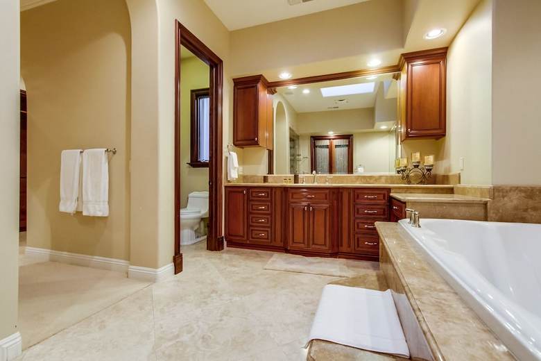Tropical 5br La Jolla Retreat By Namastay