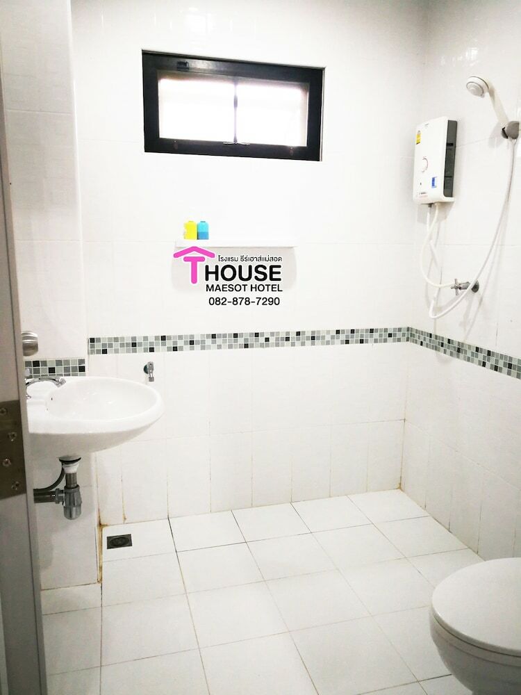 Hotel T.house Maesot