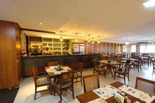 Golden Ville Hotel