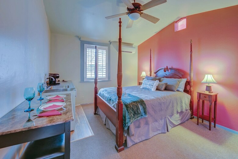Hotel Carlisle Garden Suites