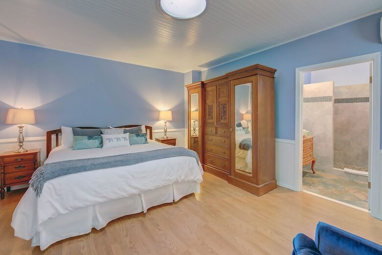 Hotel Carlisle Garden Suites