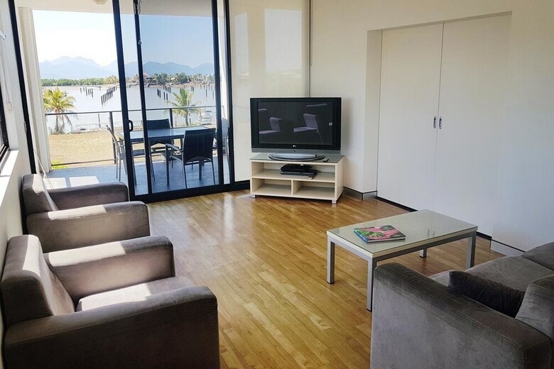 Hinchinbrook Holiday Apartments