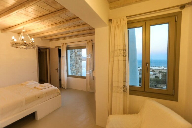 Anthi House