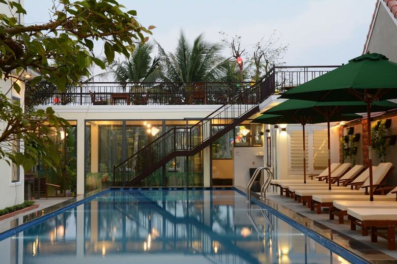 Hotel River Waves Villa