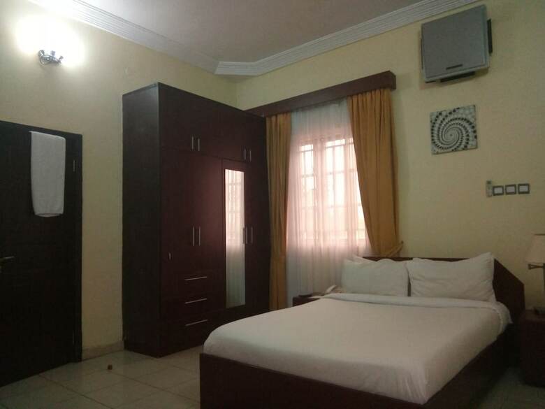 Hotel Zeina Suites Abuja