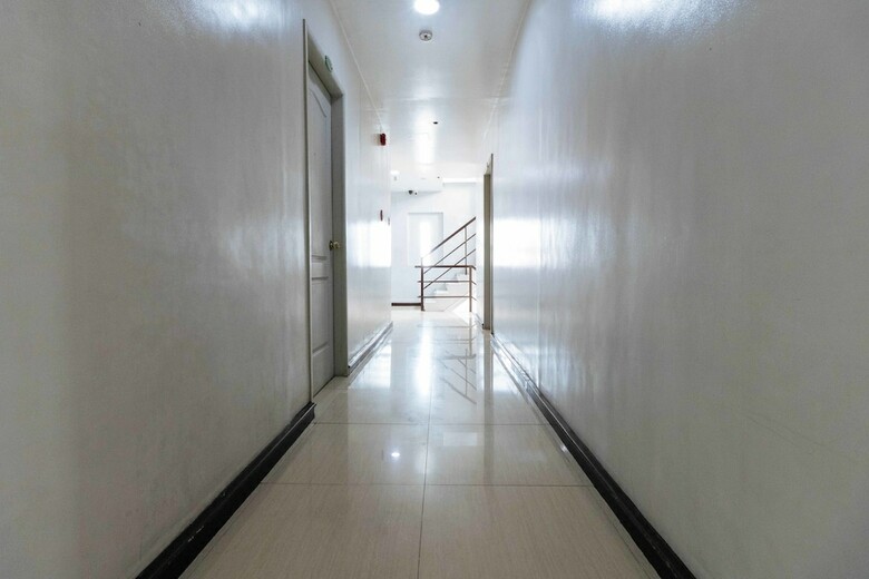 Hotel Reddoorz Plus @ Tayuman Manila