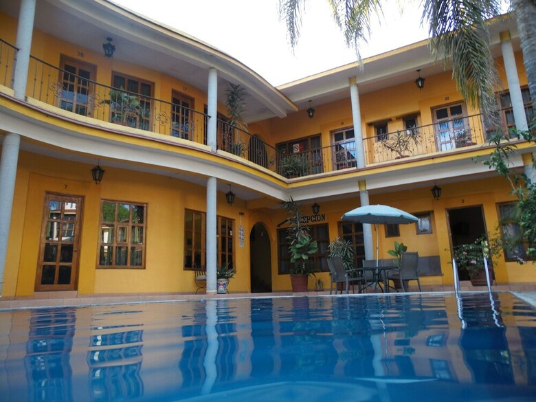Hotel Plaza Del Sol