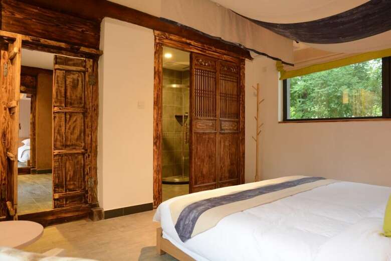 Hotel Home Coming Persimmon Furrow