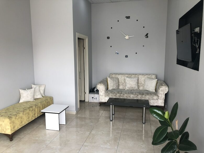 Hotel Sefa House