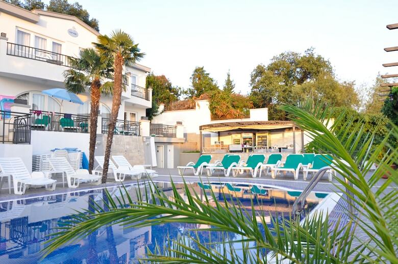 Hotel Xanadu