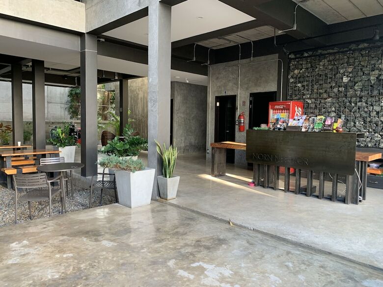 Hotel Norn Nee Nor Hostel&cafe