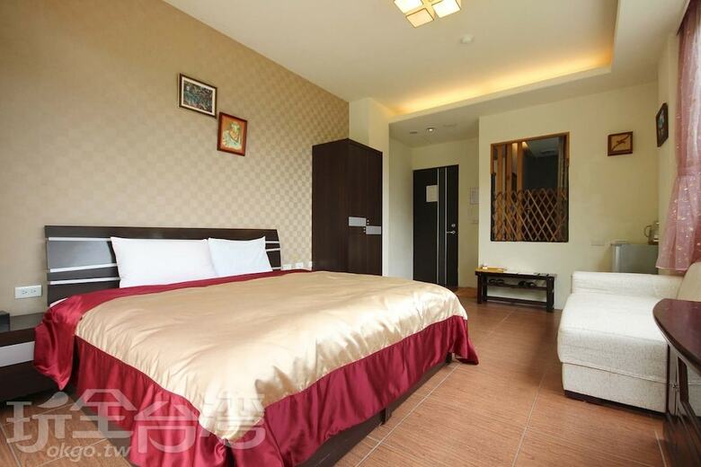 Bed & Breakfast Here Is Good Home II
