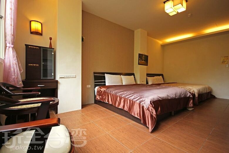 Bed & Breakfast Here Is Good Home II