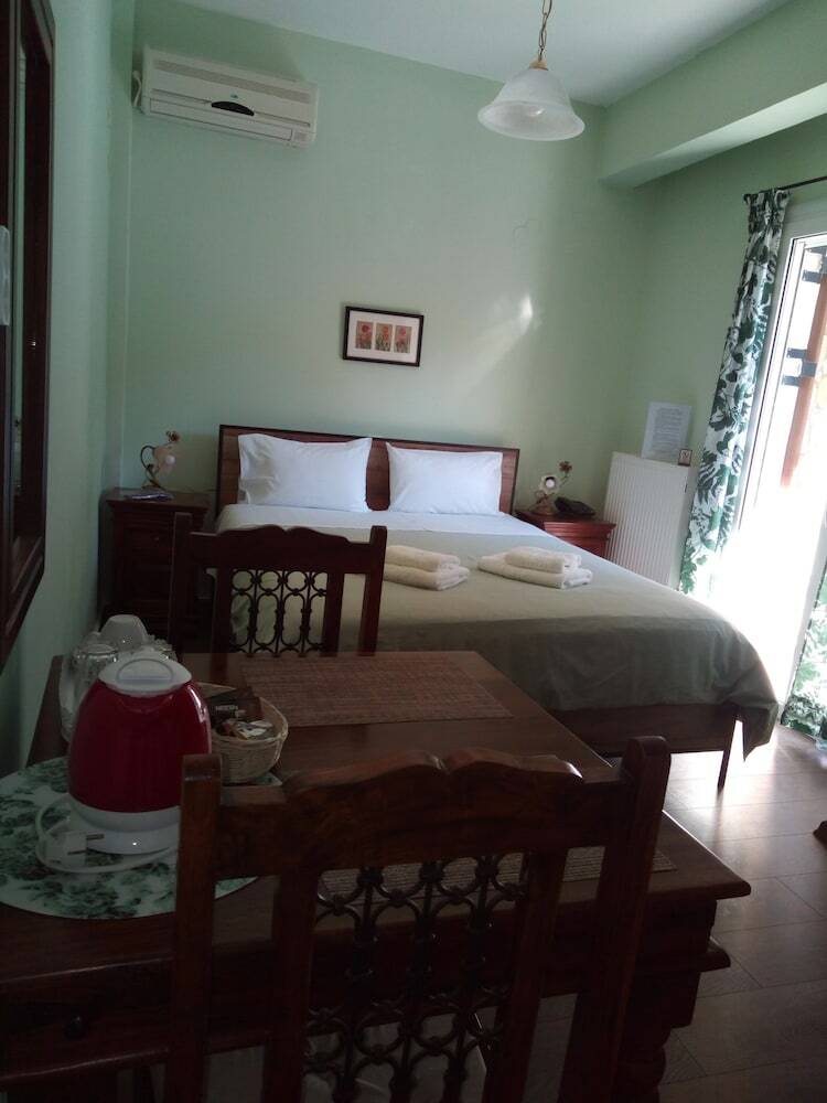Hotel Mansion Of Kertezis
