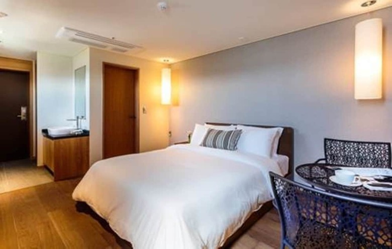 Fk Alegria Hotel