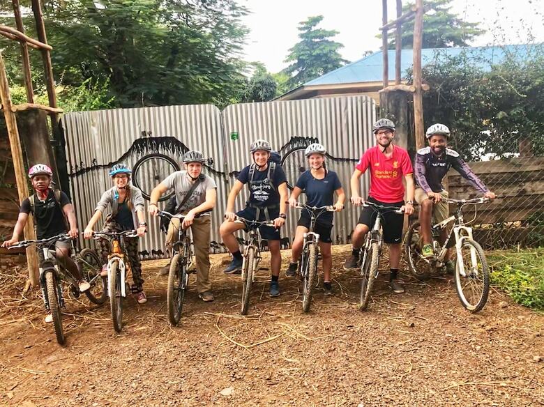 Hostal Mountain Bikes House And Eco Bungalow - Hostel
