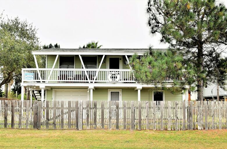 Renn House - Three Bedroom Bungalow