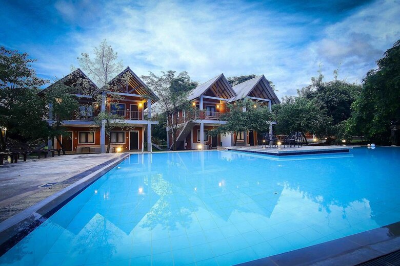 Hotel Elephas Resort & Spa