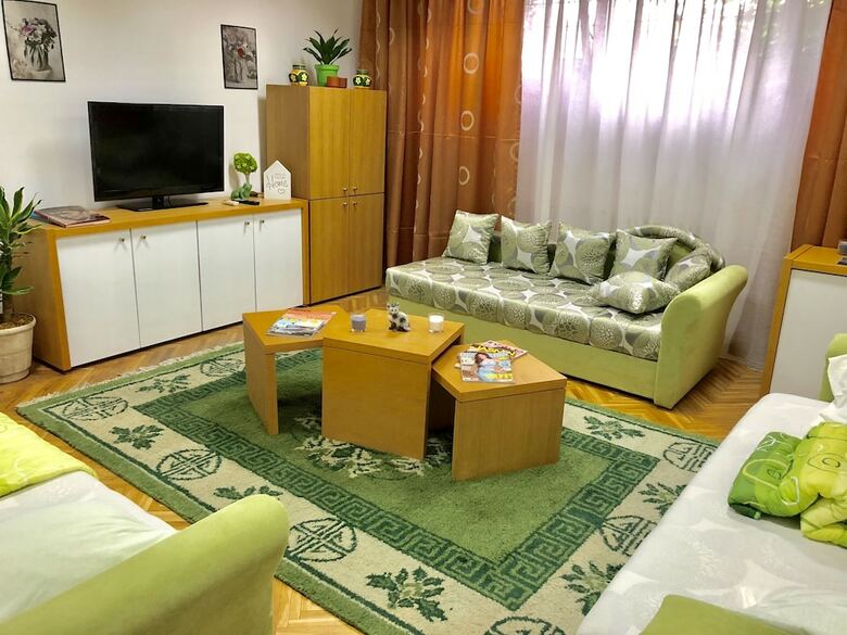 Hotel Wood Suites Belgrade
