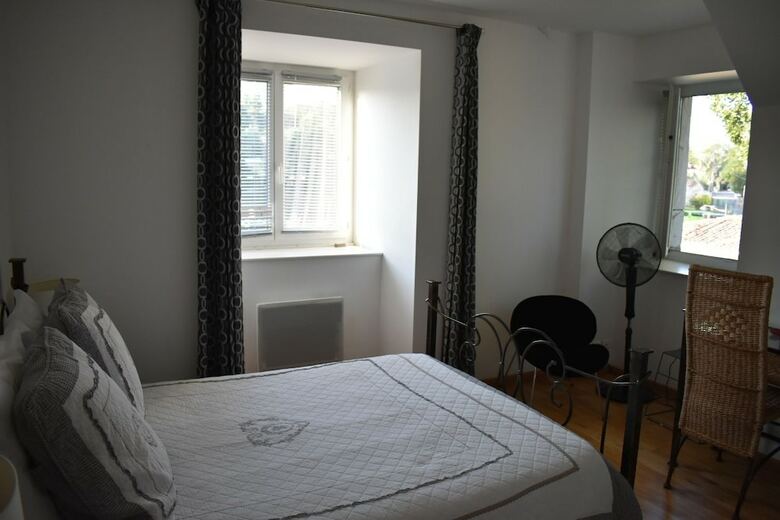 Hotel Le Trianon De Salies