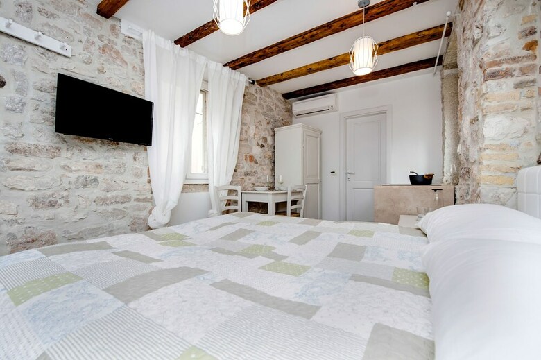 Apartment And Studio Ca 3 Vie