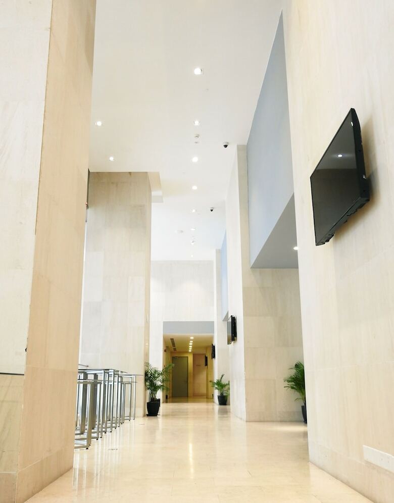 Hotel Gloria Residences Ion Delemen