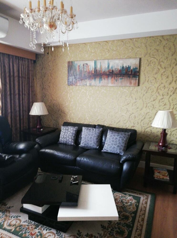 Grand Cenia Condo Residences