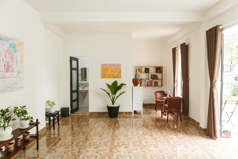 Hotel Khanh's Home