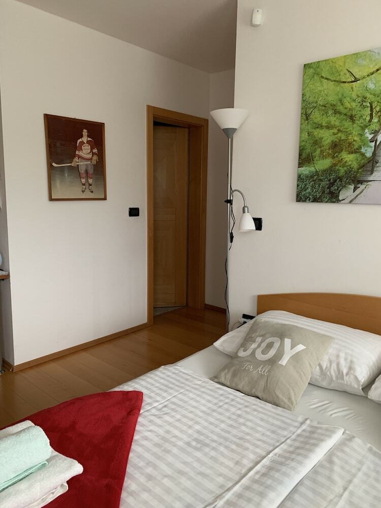 Hotel Rudi Hiti Guest House
