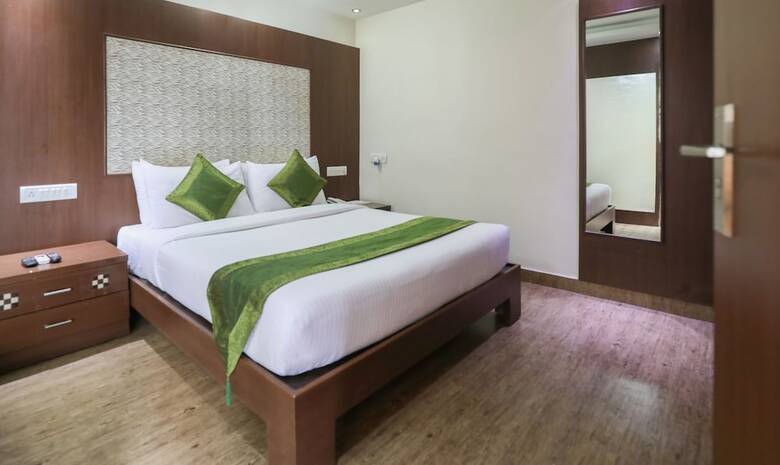 Hotel Treebo Select Grand Premier Suites