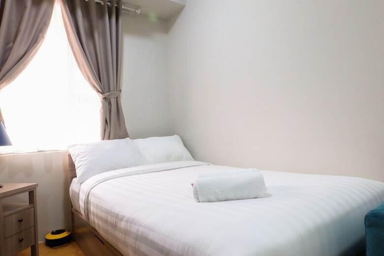 Spacious Pool View Menteng Square Apartment