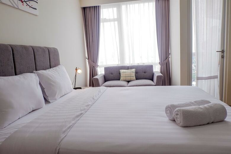 New Furnished Studio Menteng Park Apartment