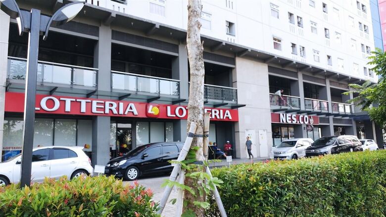 Best Price Green Pramuka Apartment