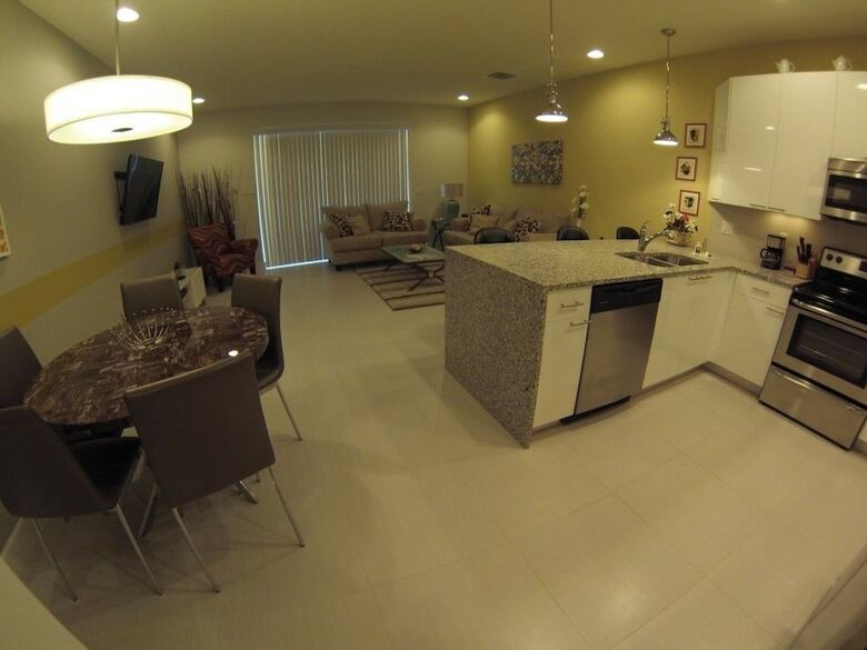 Aco63664 - Serenity - 3 Bed 3 Baths Townhouse