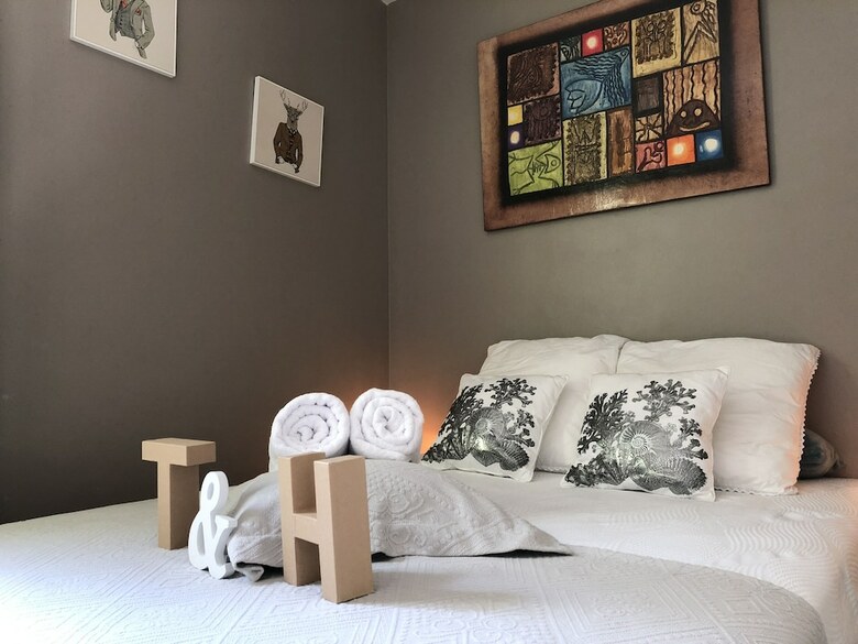 T&h Aragon Family Apartment