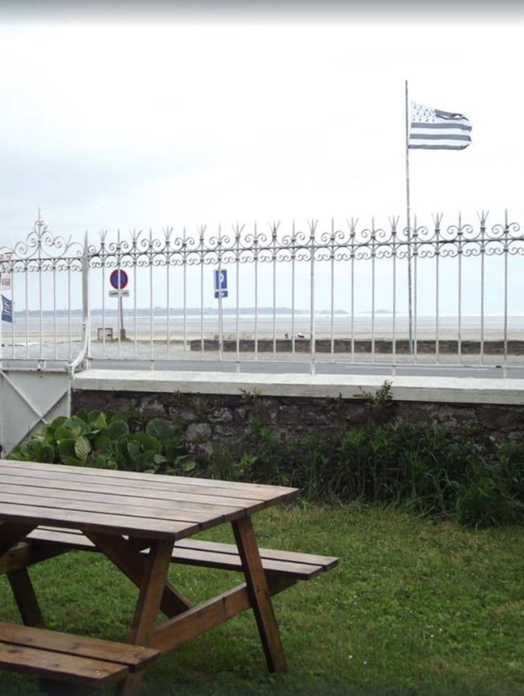 Hotel Chambres D'h�tes Baie Du Mont St Michel