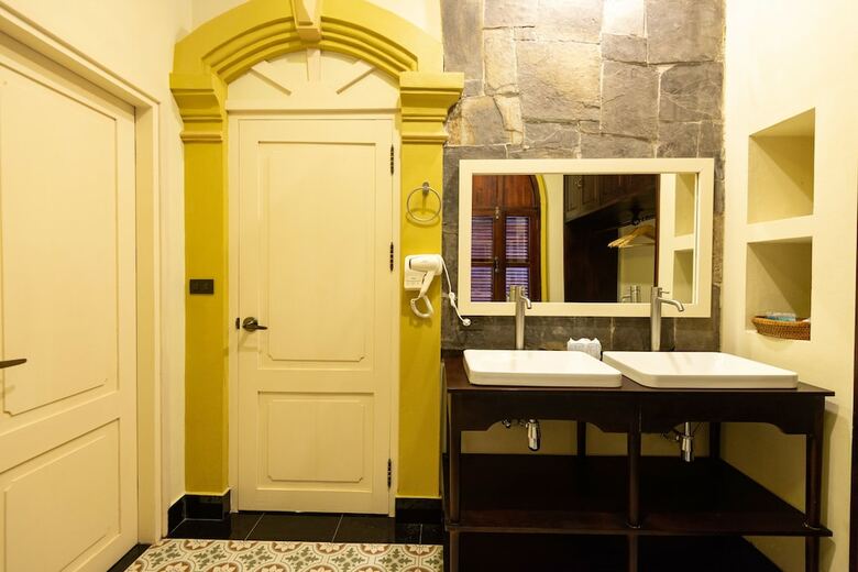 Hotel Jasmine Ville Guesthouse