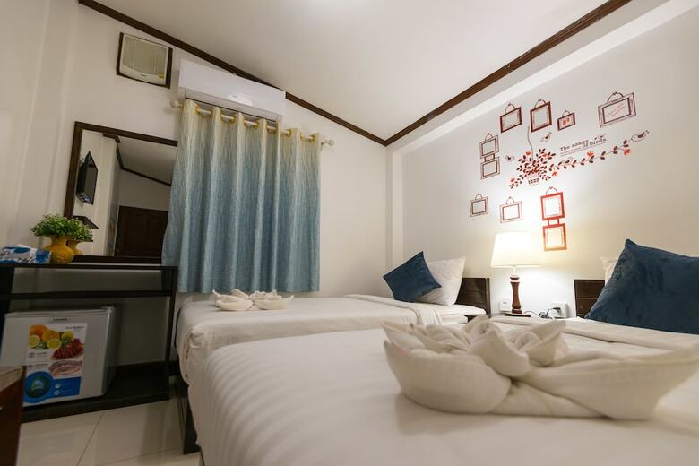 Hotel Jasmine Ville Guesthouse