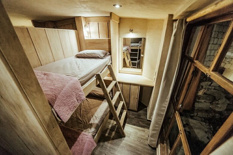 Hostal Kotantik Bed And Breakfast - Adults Only