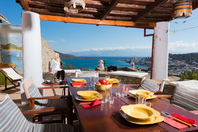 Homes Of Cretan Tradition