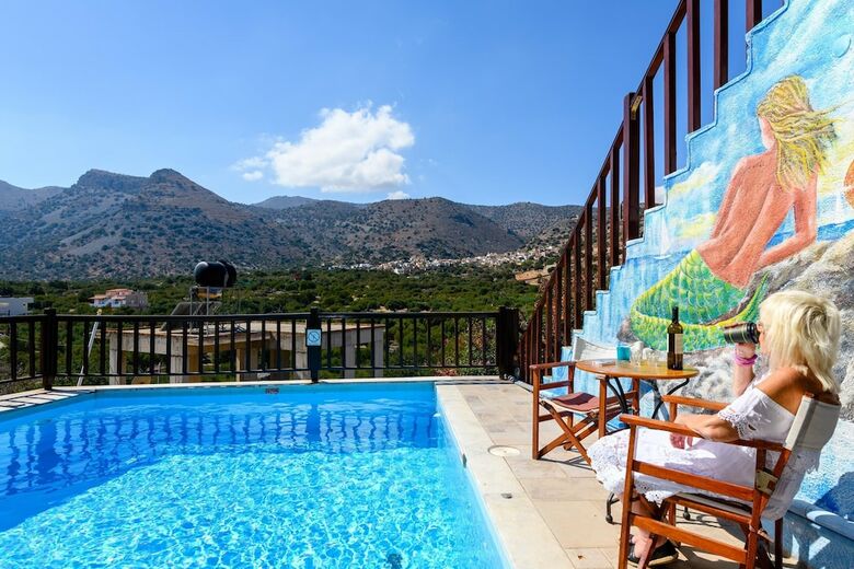 Homes Of Cretan Tradition