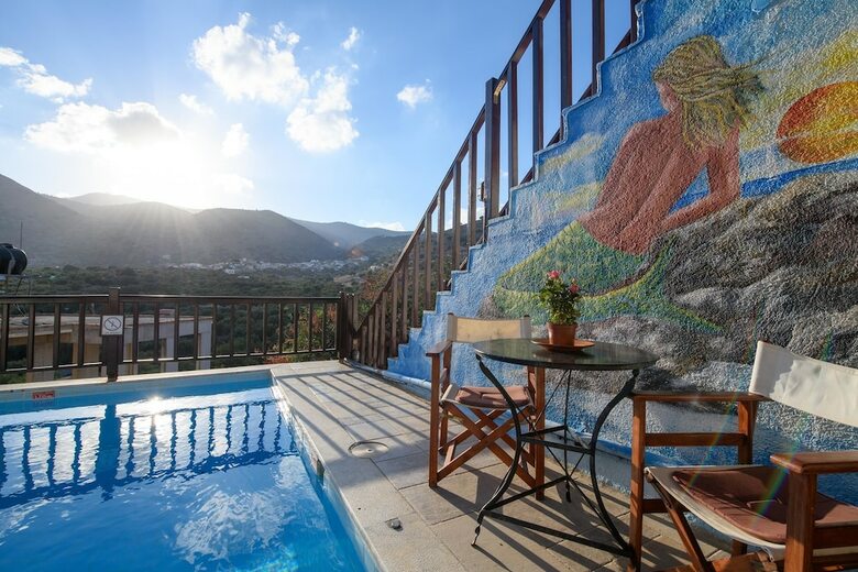 Homes Of Cretan Tradition