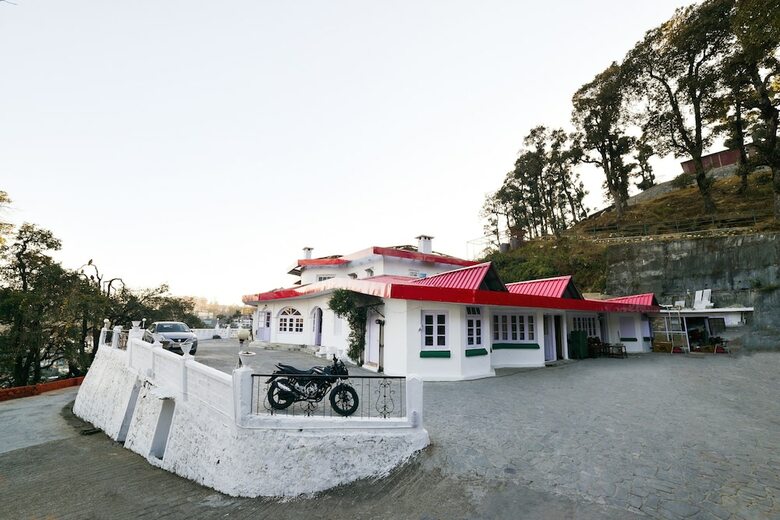 Hotel Chimney House By Opensky, Mussoorie