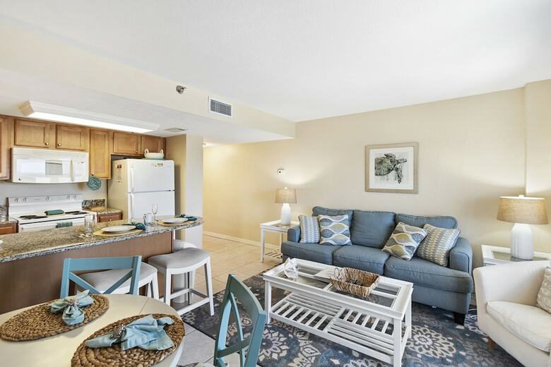 Tropical Suites At Sunglow Resort