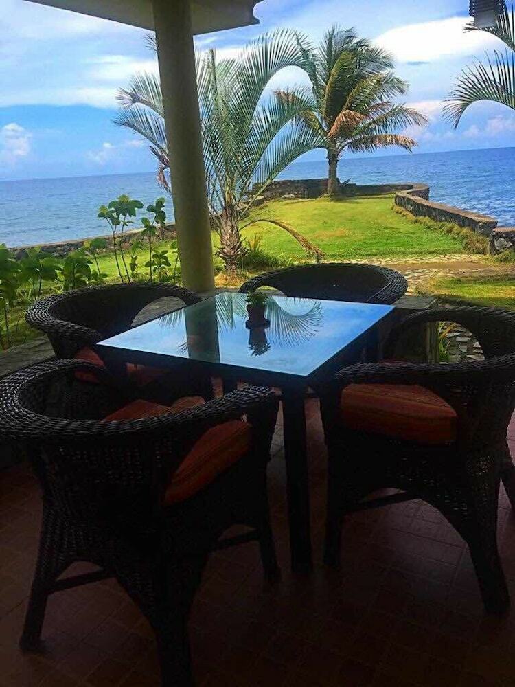 Hotel Puesta Del Sol Beach Bungalows